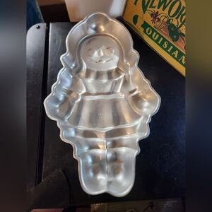 Raggedy Ann Wilton Aluminum Cake Pan 1970's  Wilton 502-968